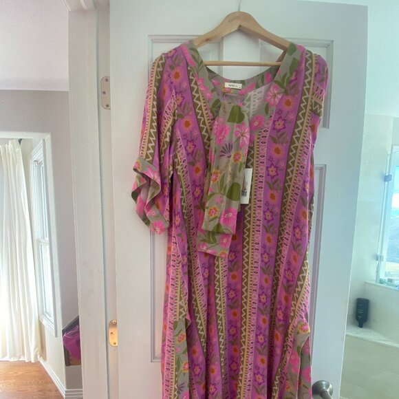 SPELL Goldie gown - Picture 2 of 4